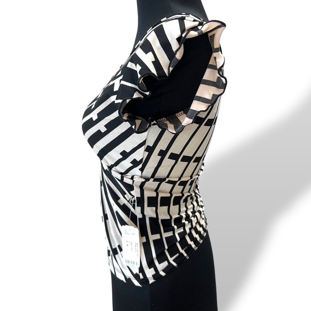 Vintage Forever 21 Y2K Geometric Wrap Top Ruffle Sleeve Black Cream Small NWT - Picture 3 of 14